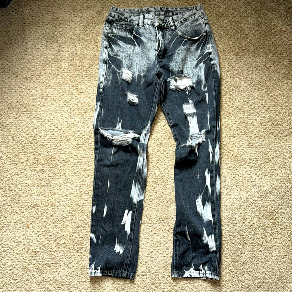 Black and Grey Men’s distressed  size 30x30 Relaxed fit denim jeans